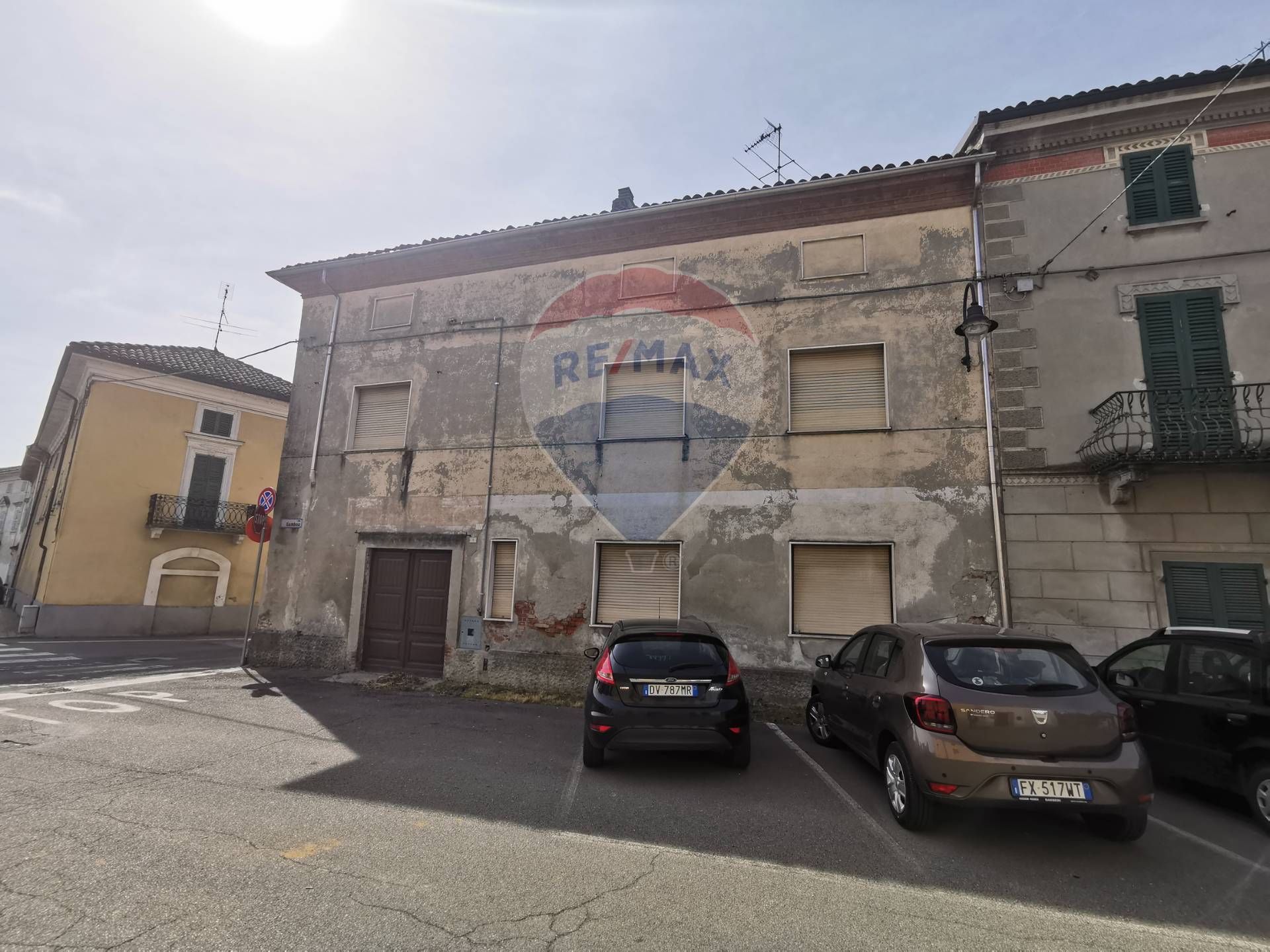 Villa Bifamiliare QUARGNENTO vendita    RE/MAX Unit