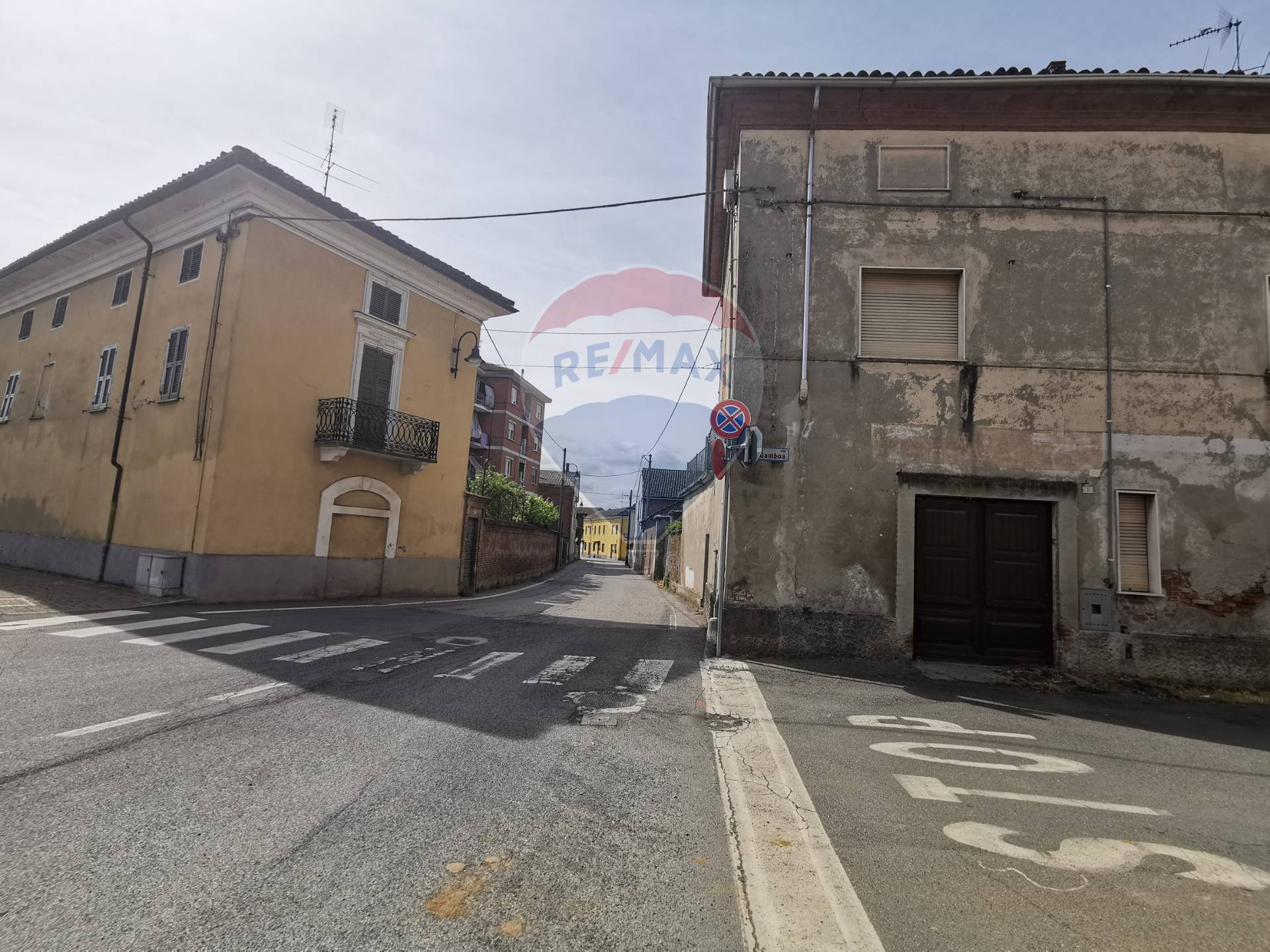 Villa Bifamiliare QUARGNENTO vendita    RE/MAX Unit
