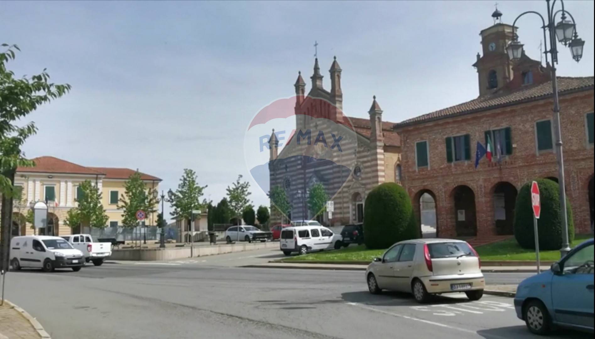  quargnento vendita quart:  re/max unit