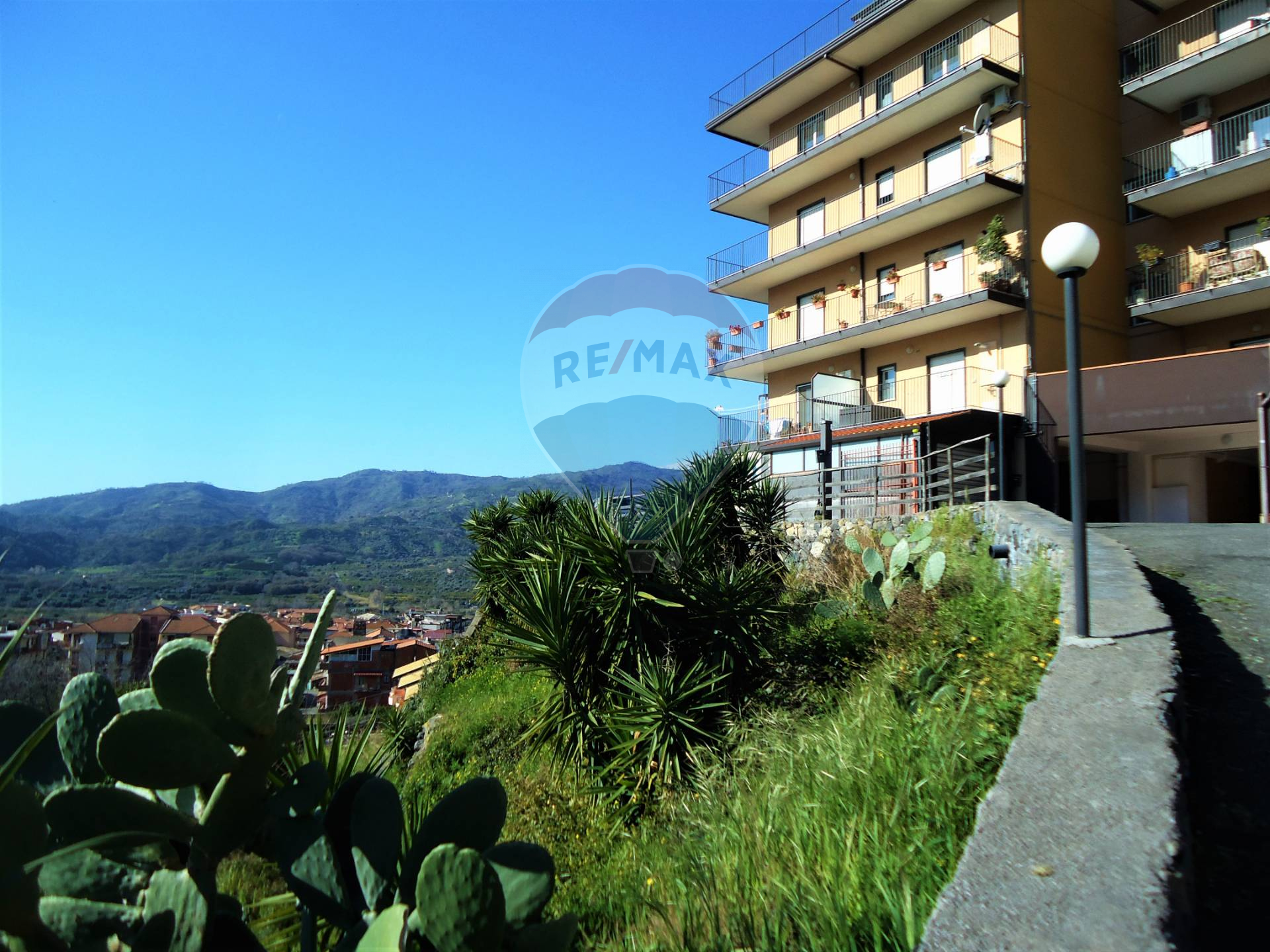 Appartamento GAGGI vendita    RE/MAX Crea Casa