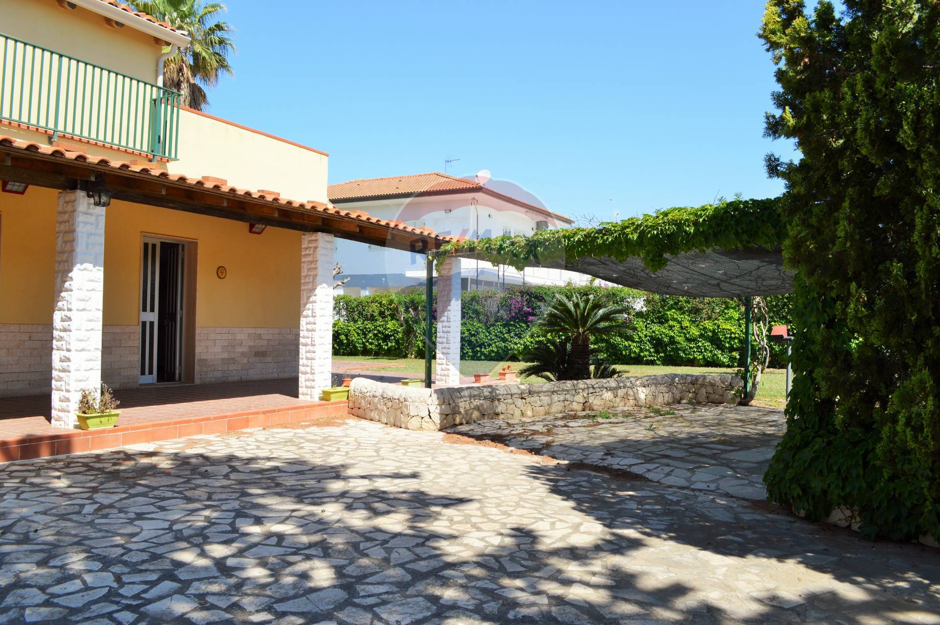  santa-croce-camerina vendita quart:  re-max-prima-classe