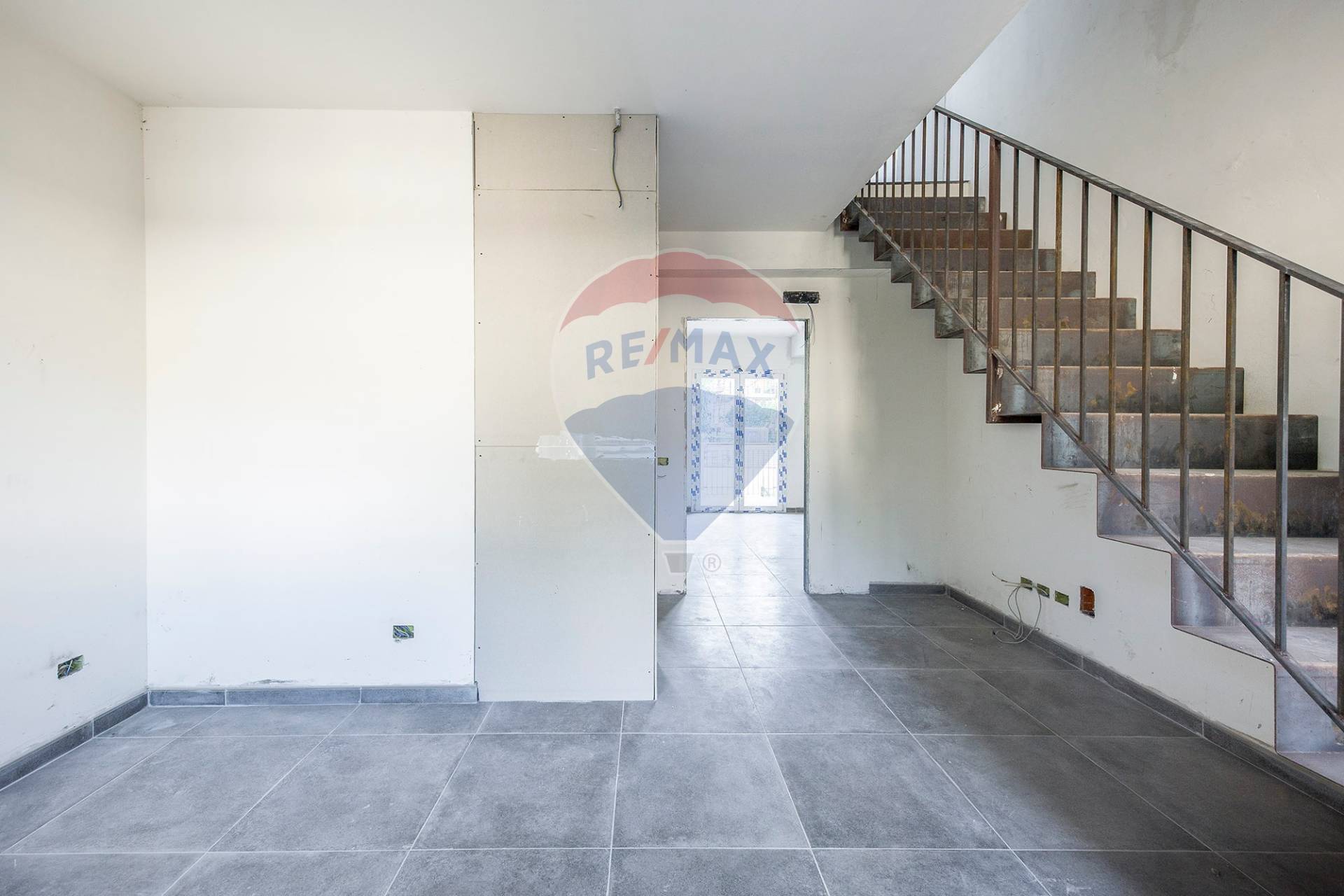  aci-bonaccorsi vendita quart:  re-max-city-home