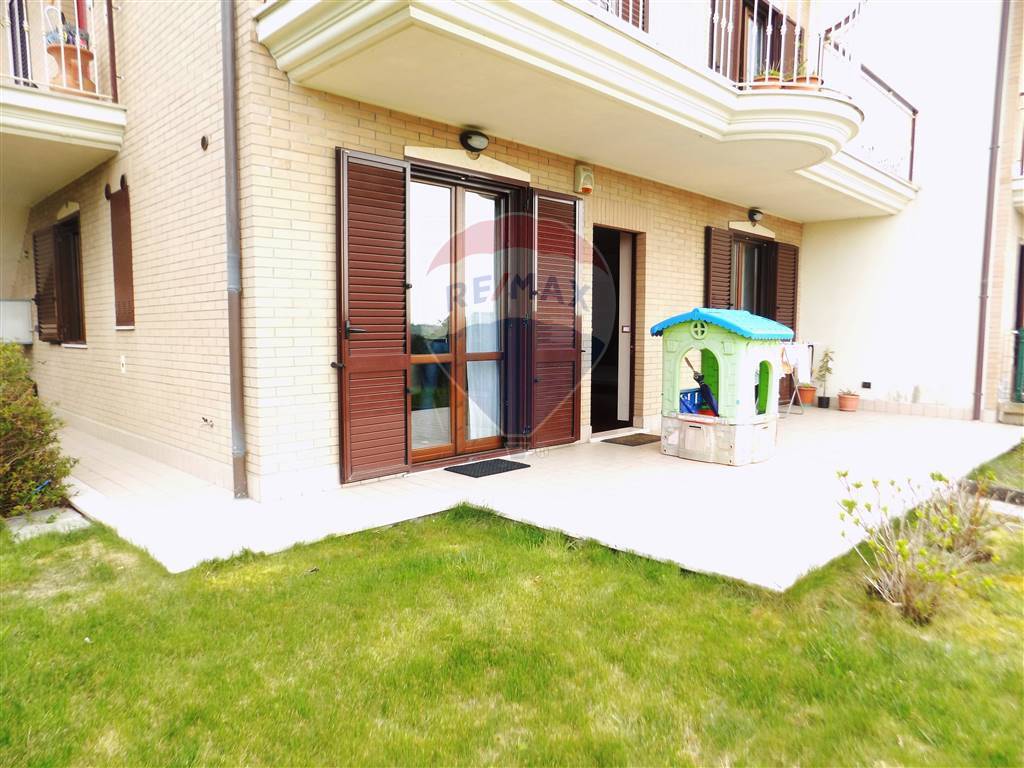  polverigi vendita quart:  re-max-centro-casa