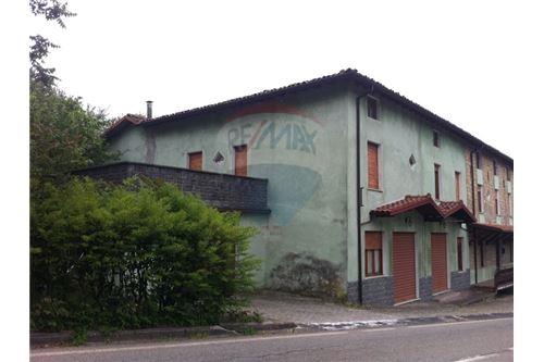 Rustico - Cascina PELLEGRINO PARMENSE vendita    RE/MAX Alfa