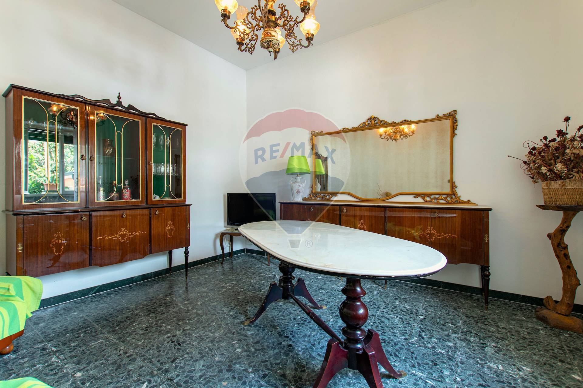 Villa Unifamiliare - Indipendente CAMAIORE vendita    RE/MAX Quality House