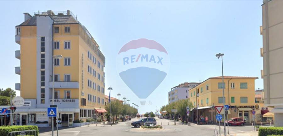  cecina vendita quart: cecina mare re/max premiere