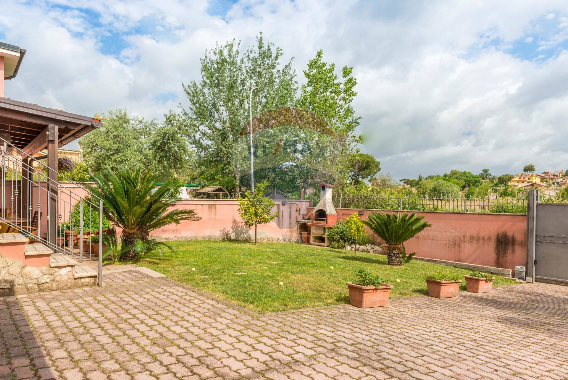 Villa GUIDONIA MONTECELIO vendita  Marco Simone  RE/MAX Opzione Casa