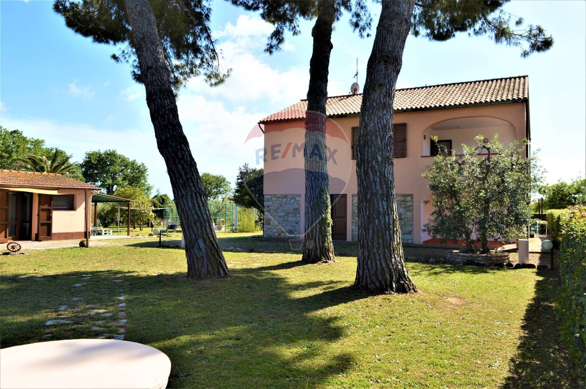 Villa CAMPIGLIA MARITTIMA vendita  Venturina  RE/MAX Premiere