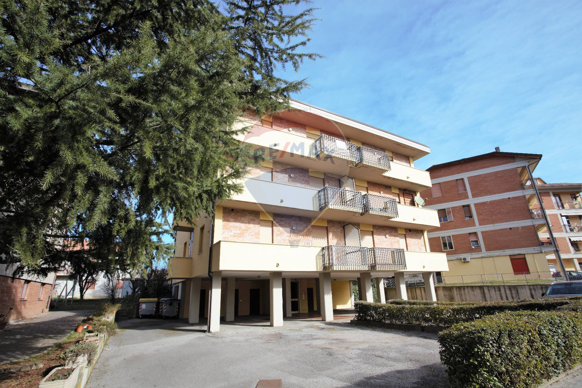  perugia vendita quart: colombella re/max famosa