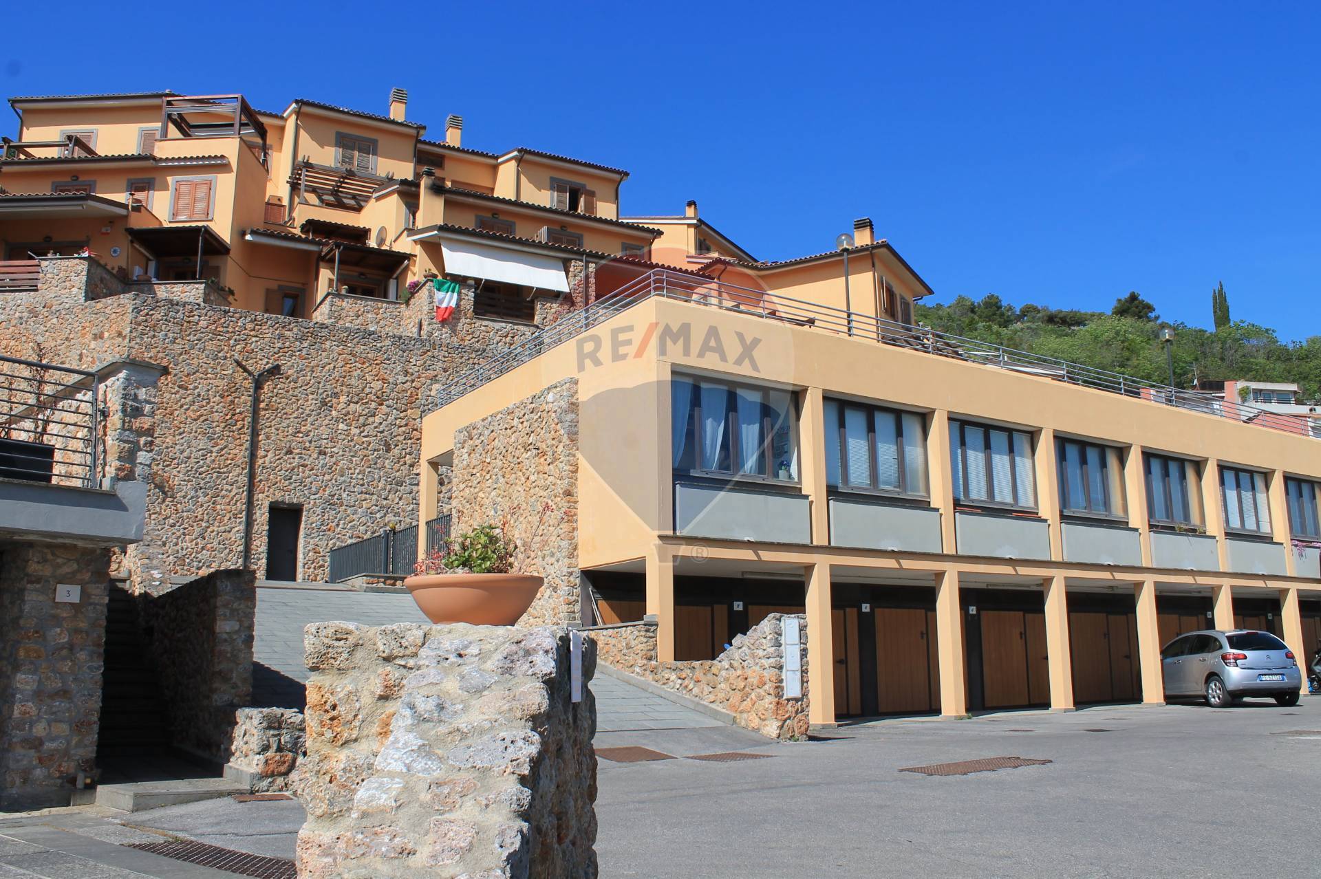 Appartamento MONTE ARGENTARIO vendita  Porto Santo Stefano - Zona Panoramica  RE/MAX Silver