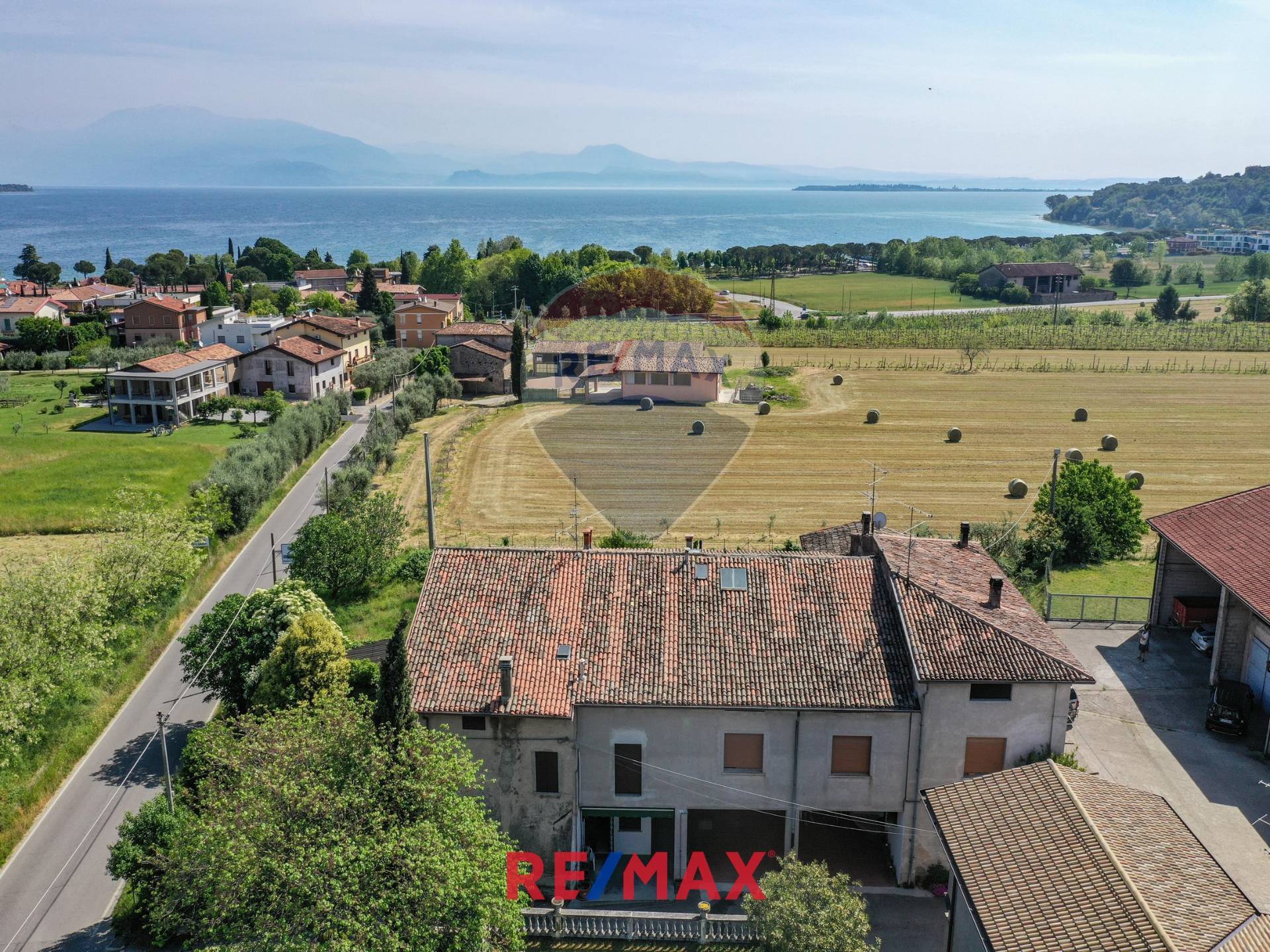 Rustico - Cascina LONATO DEL GARDA vendita  Maguzzano  RE/MAX Edilfin