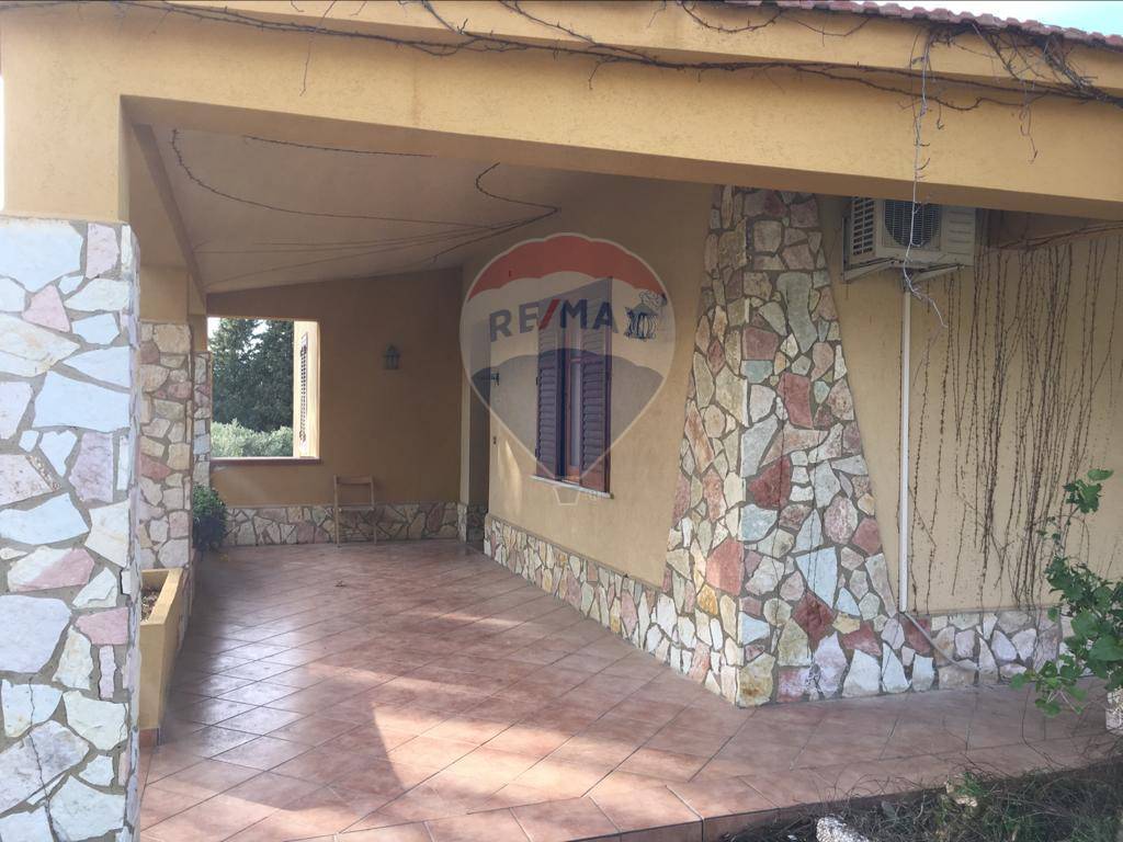 Villa VENTIMIGLIA DI SICILIA vendita    RE/MAX Master Home