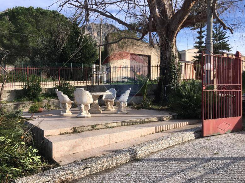 Villa VENTIMIGLIA DI SICILIA vendita    RE/MAX Master Home