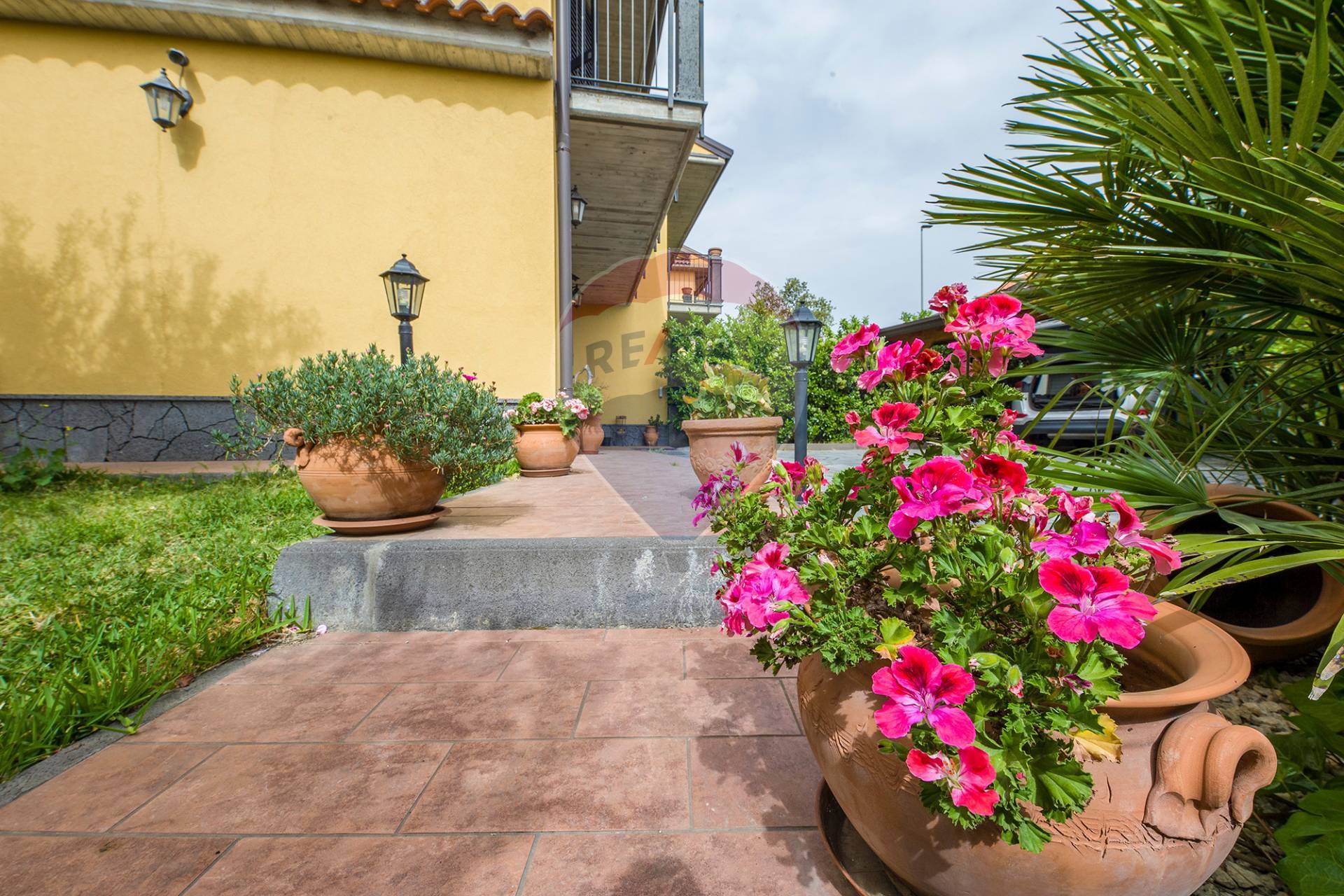 Villa SAN PIETRO CLARENZA vendita    RE/MAX City Home