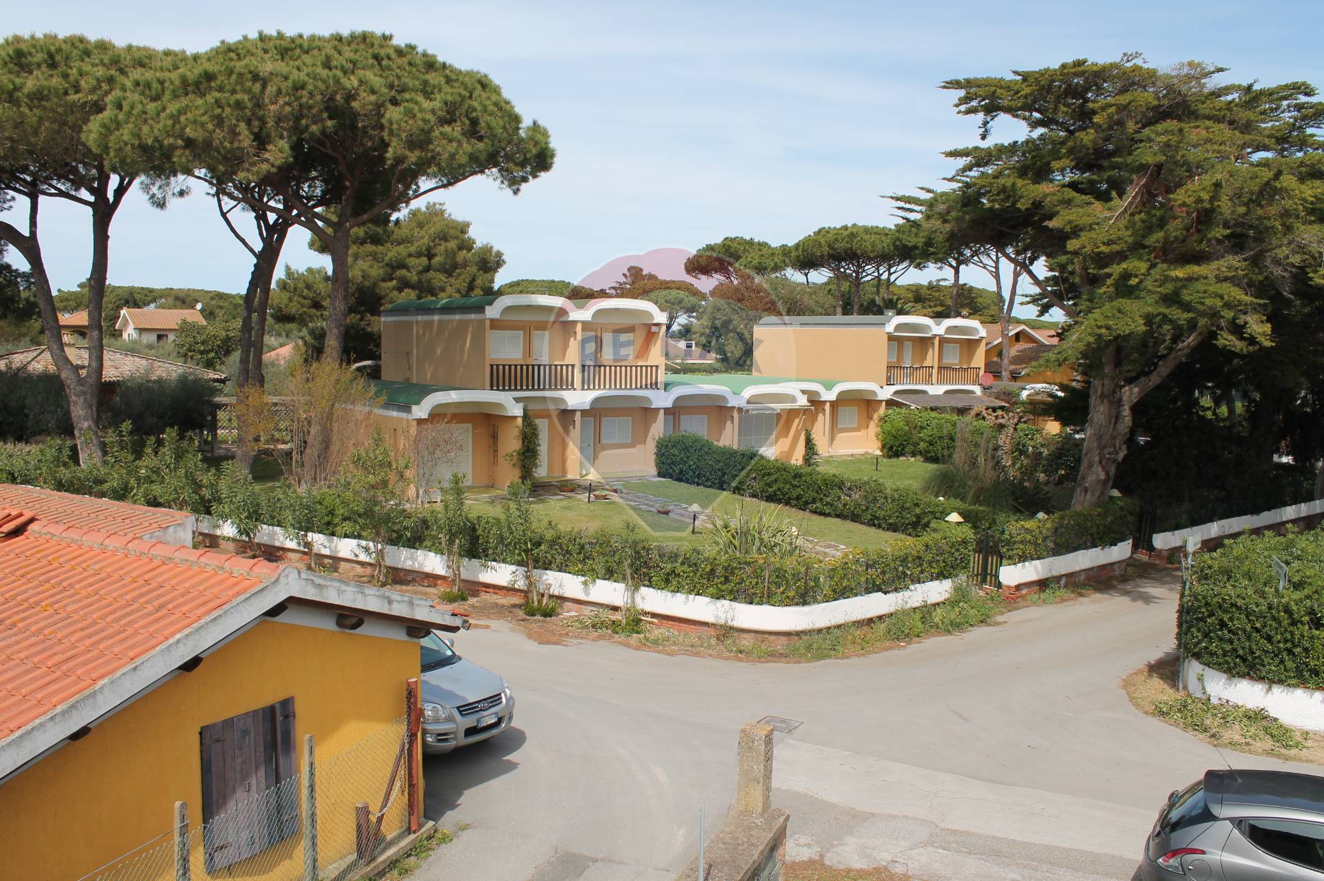  orbetello affitto quart: giannella re/max silver