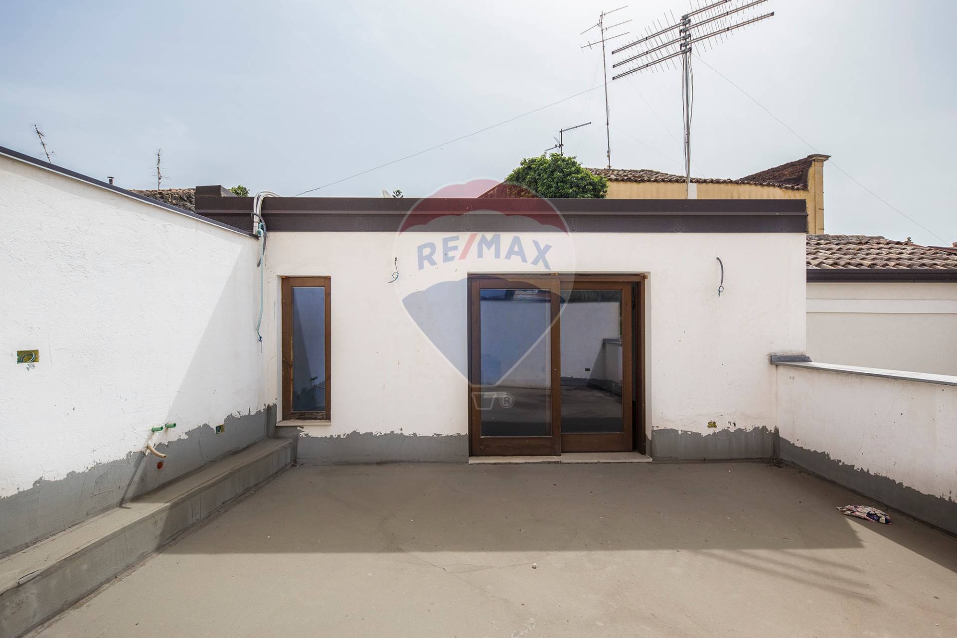  catania vendita quart: cibali re/max city home