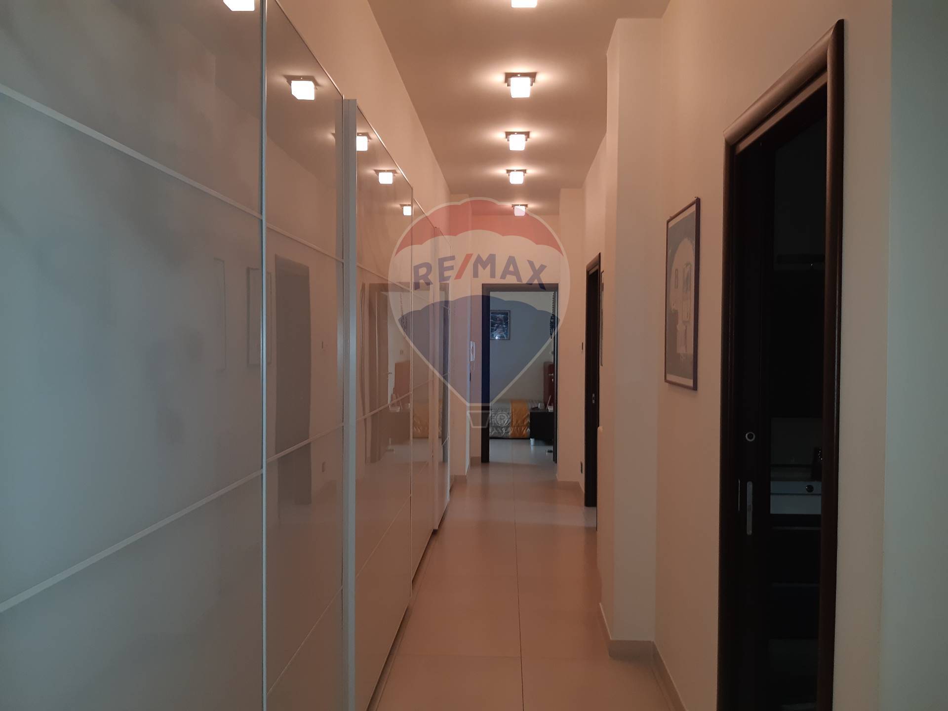Villa Bifamiliare CAPURSO vendita    RE/MAX Acquachiara