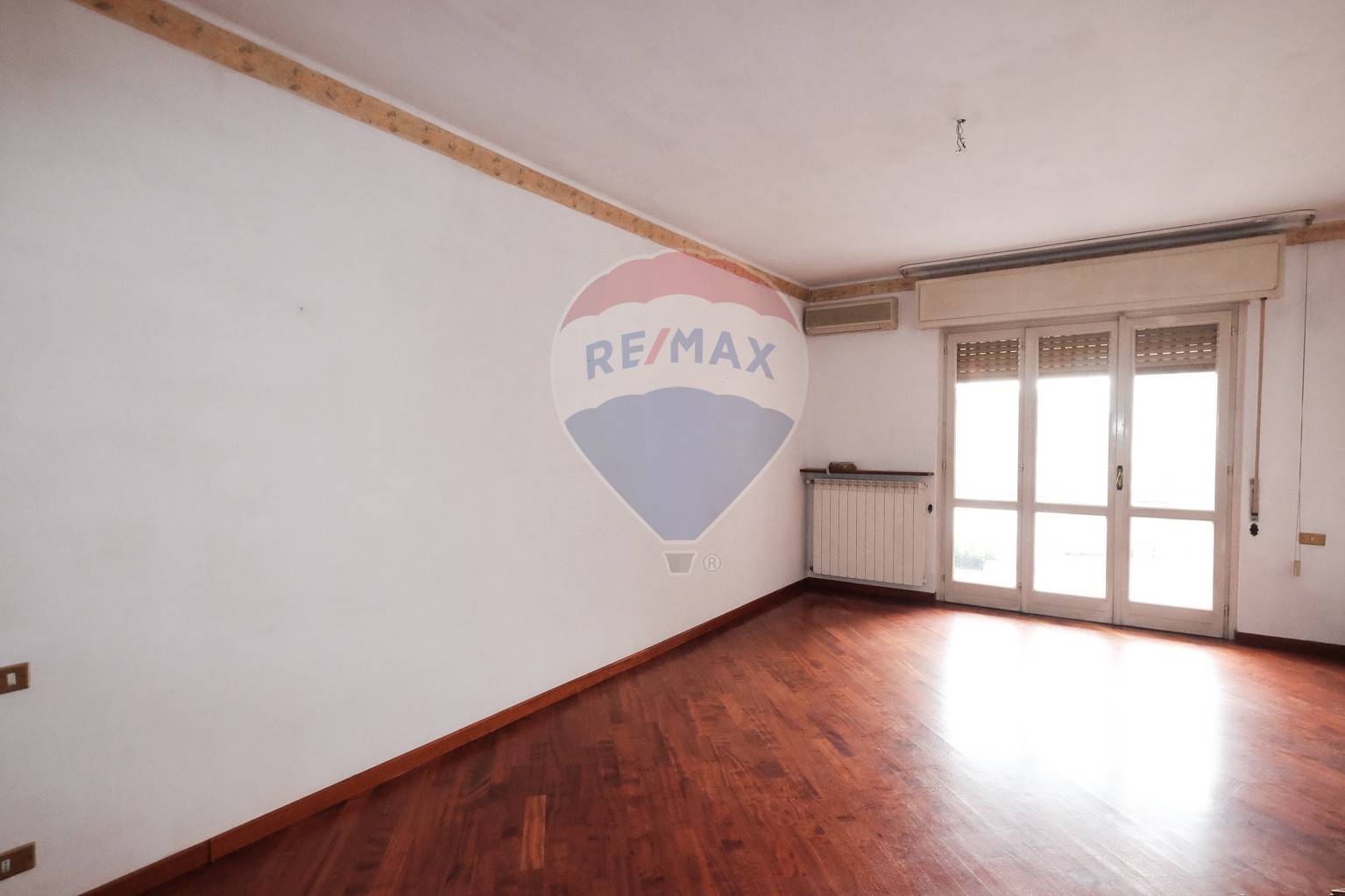 Appartamento OSIO SOTTO vendita    RE/MAX Expo