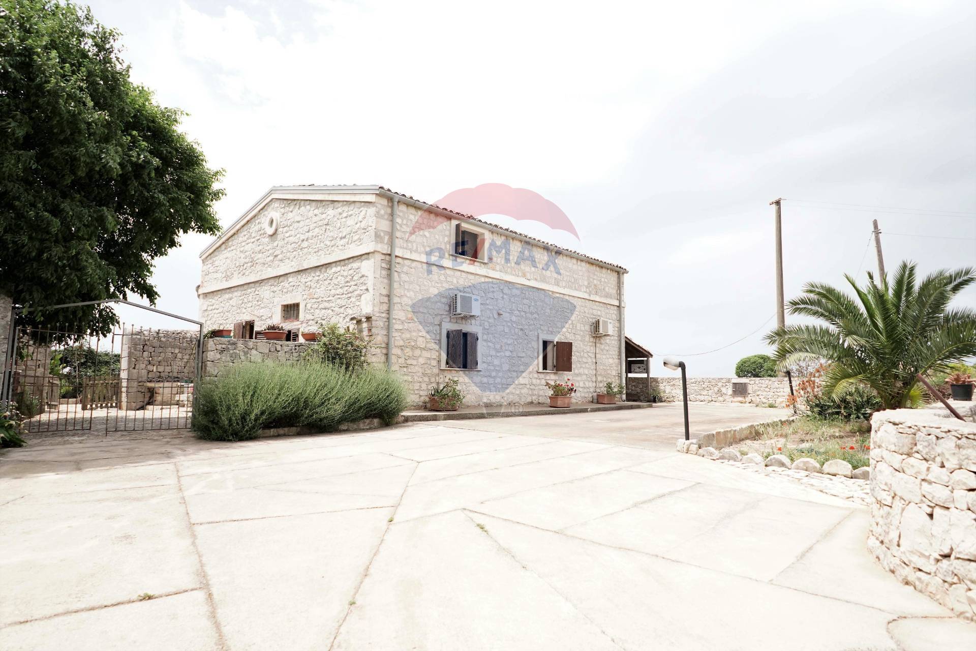 Villa Unifamiliare - Indipendente MODICA vendita  Modica Sorda  RE/MAX Prima Classe