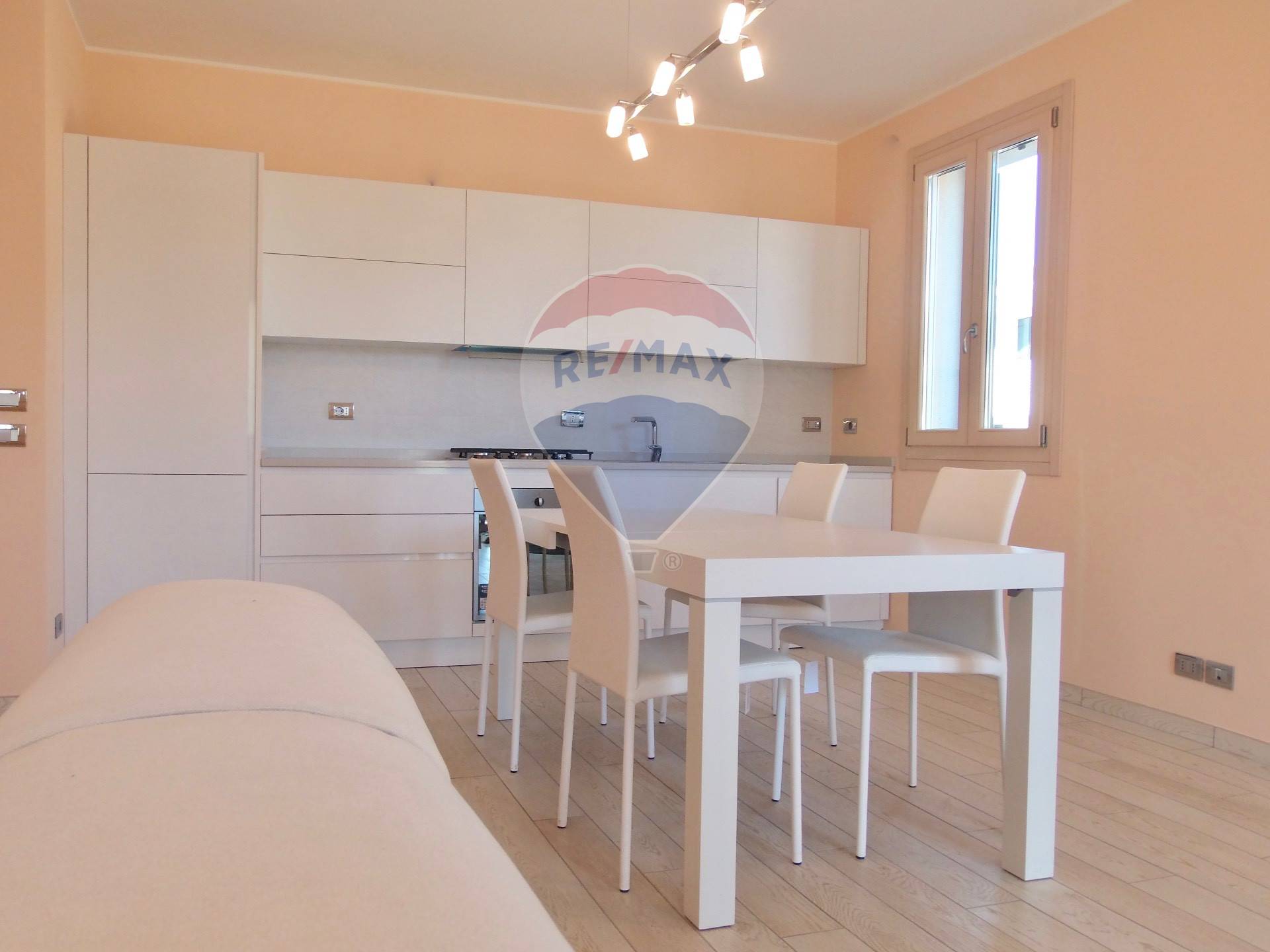 Villa Bifamiliare OSPEDALETTO EUGANEO vendita    RE/MAX Top Brokers