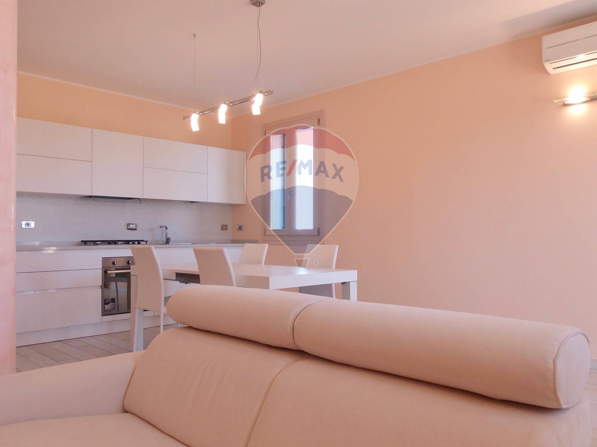 Villa Bifamiliare OSPEDALETTO EUGANEO vendita    RE/MAX Top Brokers