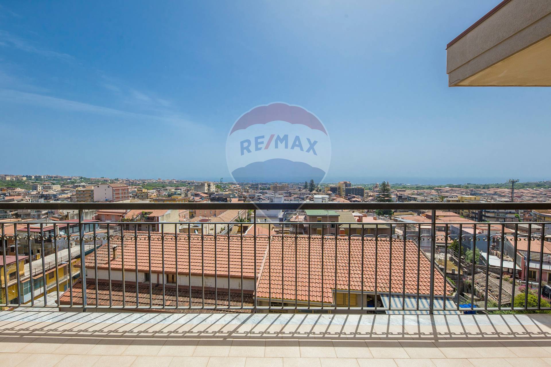  aci-catena vendita quart:  re-max-city-home