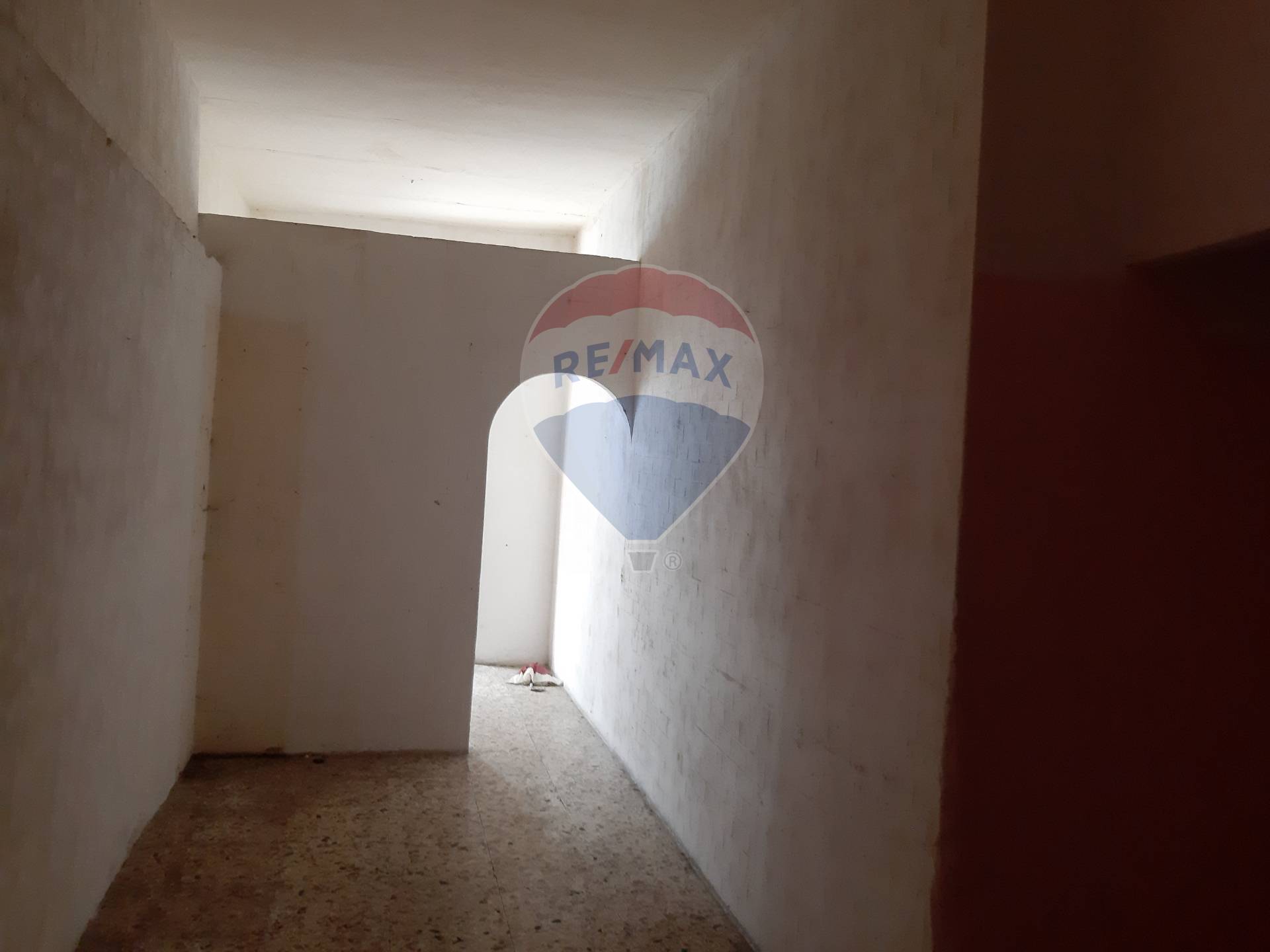 catania vendita quart: piazza palestro re/max white house