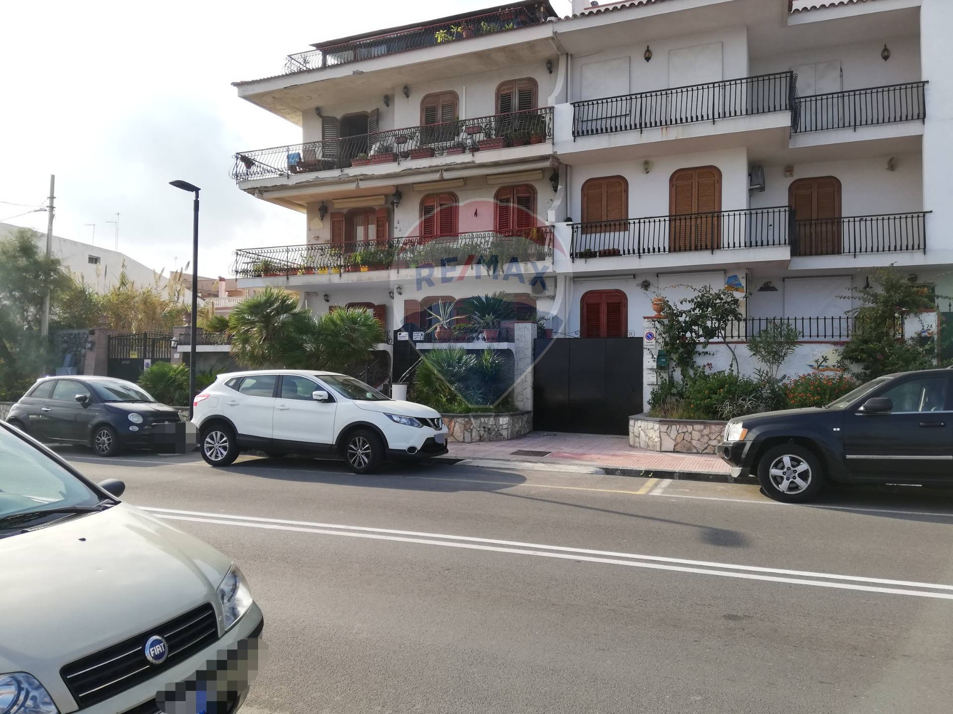  furci siculo vendita quart:  re/max crea casa