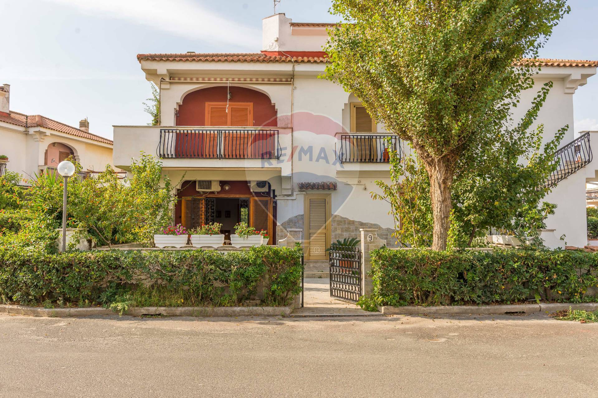  ardea vendita quart: marina di ardea re-max-opzione-casa