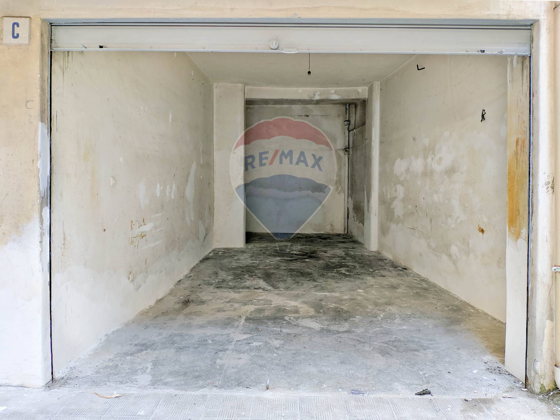 Box auto - Posto auto CATANIA affitto  Province  RE/MAX City Home