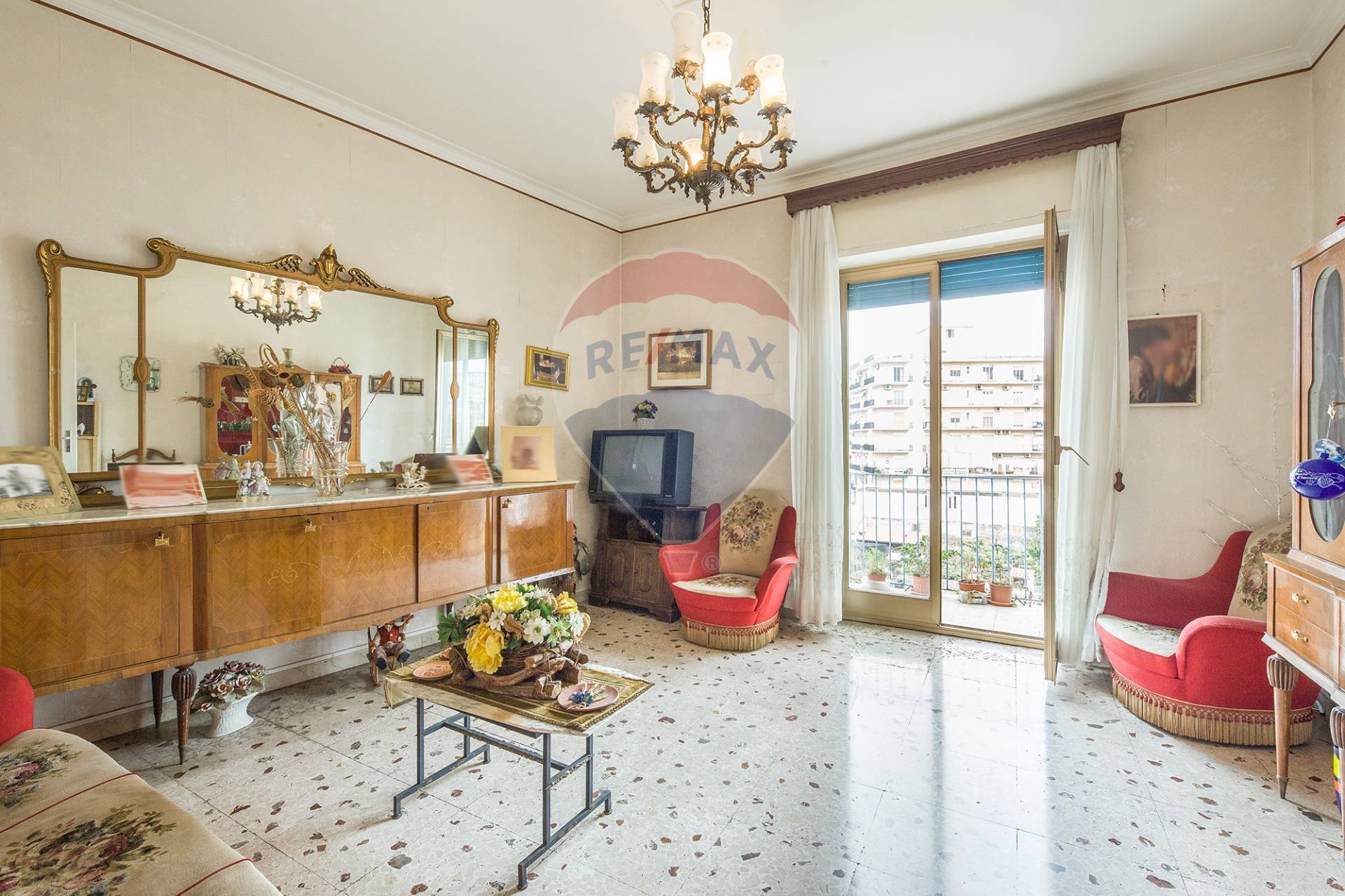  catania vendita quart: via p. nicola - picanello re-max-city-home