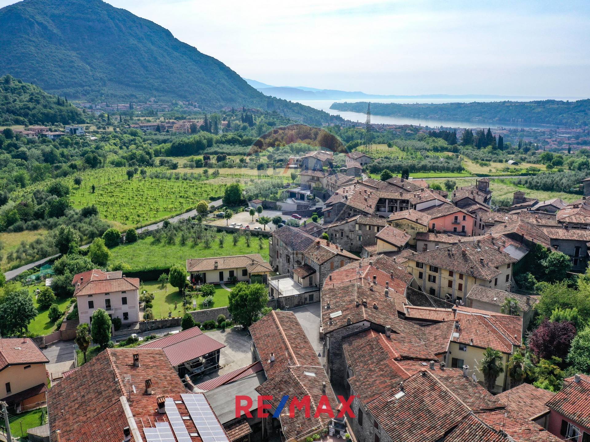 Rustico - Cascina ROÈ VOLCIANO vendita    RE/MAX Edilfin