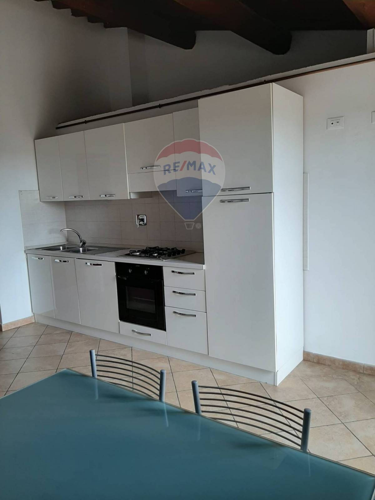 Appartamento SUVERETO vendita    RE/MAX Premiere