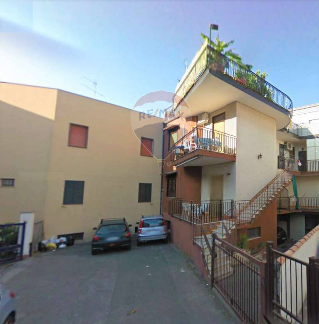 Appartamento RIPOSTO vendita  Torre Archirafi  RE/MAX CasAffare