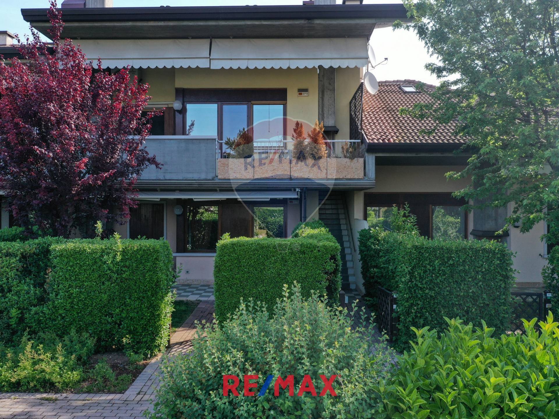 Appartamento DESENZANO DEL GARDA vendita  Rivoltella del Garda  RE/MAX Edilfin