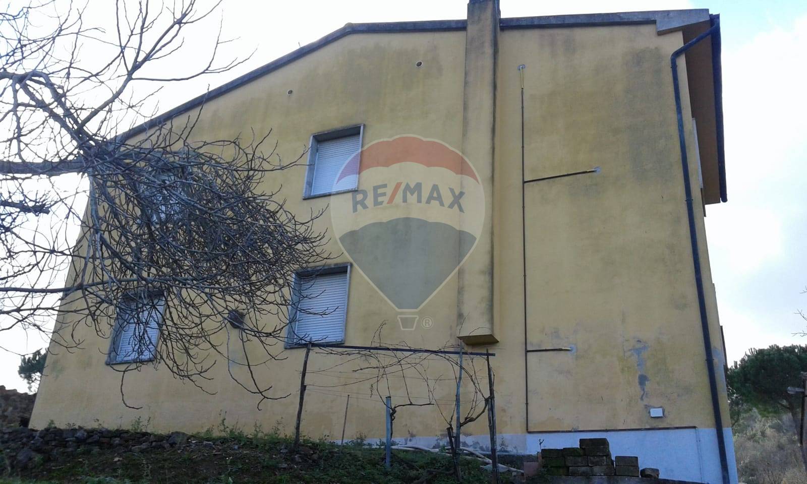 Villa Bifamiliare MONTECATINI VAL DI CECINA vendita  Sassa  RE/MAX Premiere