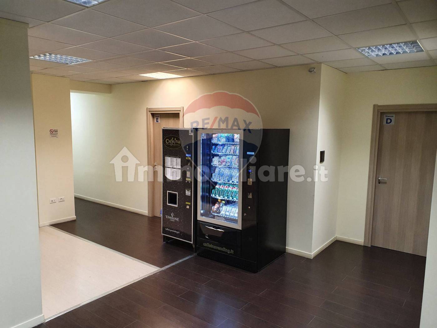 Ufficio - Loc.Com. ROMA affitto  Torvergata  RE/MAX Confidence