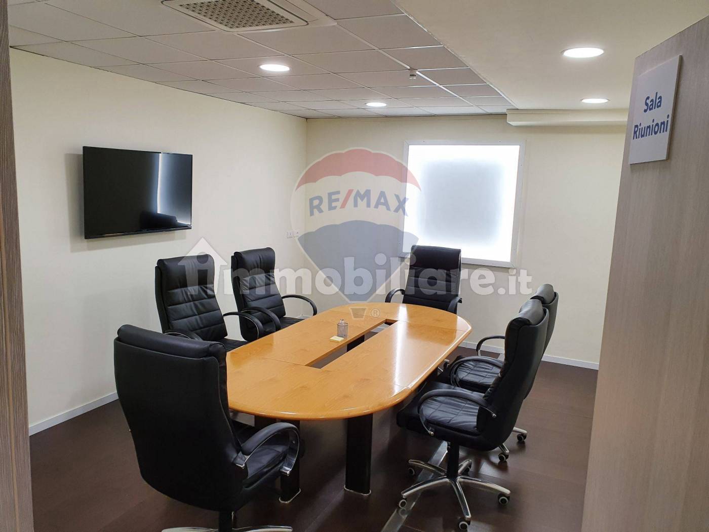 Ufficio - Loc.Com. ROMA affitto  Torvergata  RE/MAX Confidence