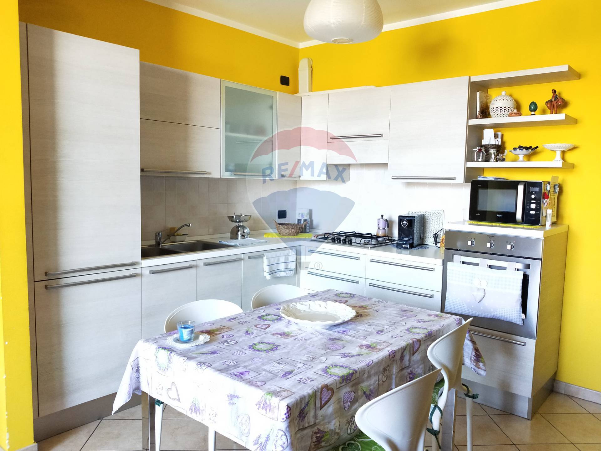 Appartamento OSSONA vendita    RE/MAX Nobile