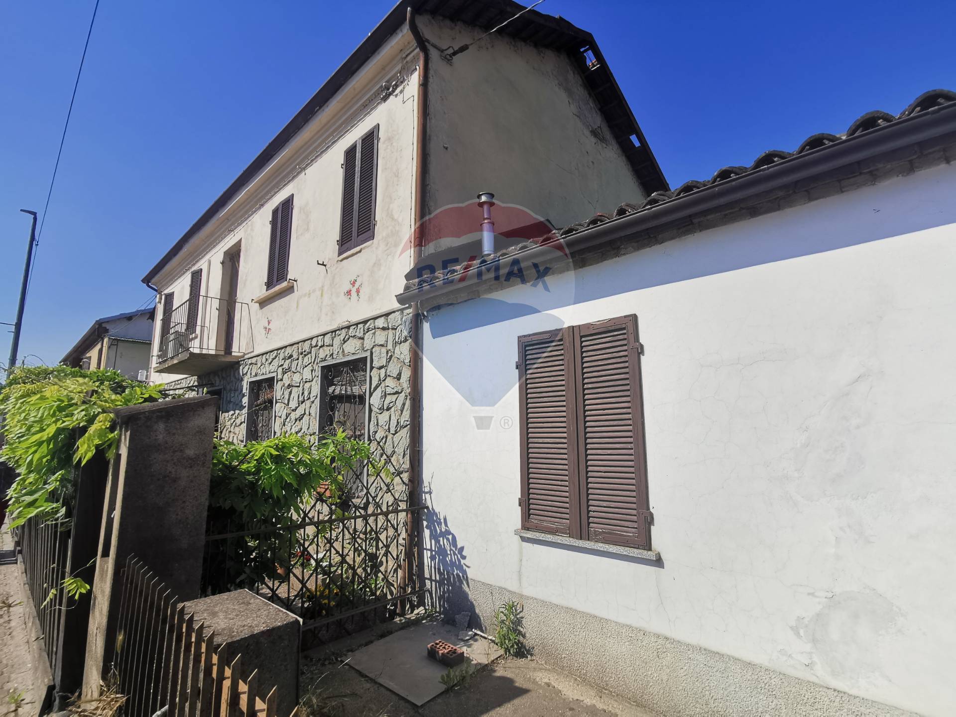 Villa Bifamiliare ASTI vendita  Trincere  RE/MAX Unit