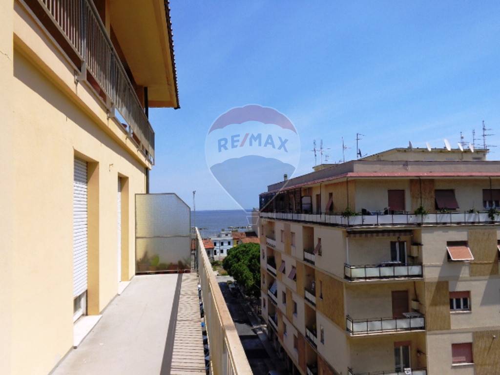 Appartamento FALCONARA MARITTIMA vendita  Centro  RE/MAX Centro Casa