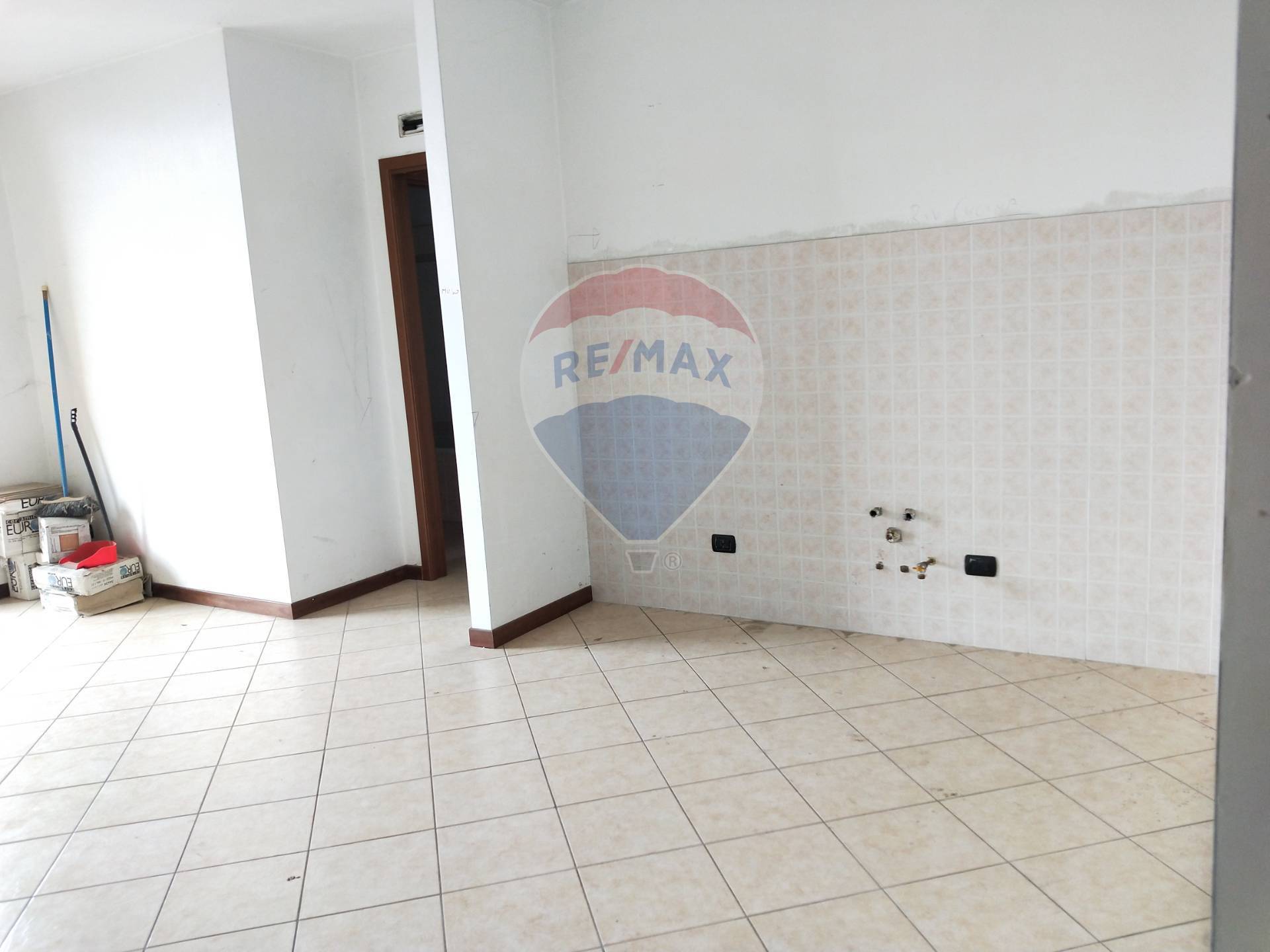 Appartamento OSSONA vendita    RE/MAX Nobile