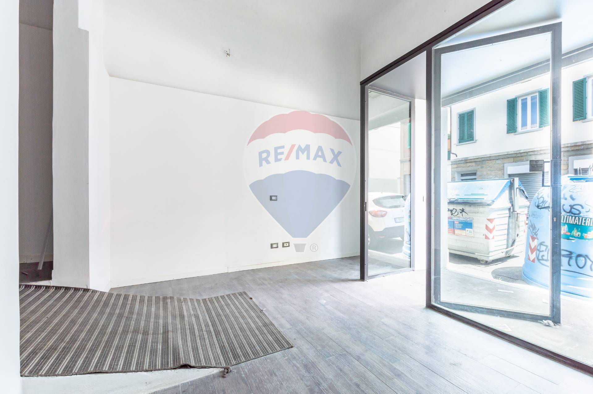 Negozio - Loc.Com. FIRENZE vendita  Rifredi  RE/MAX Medicea 2