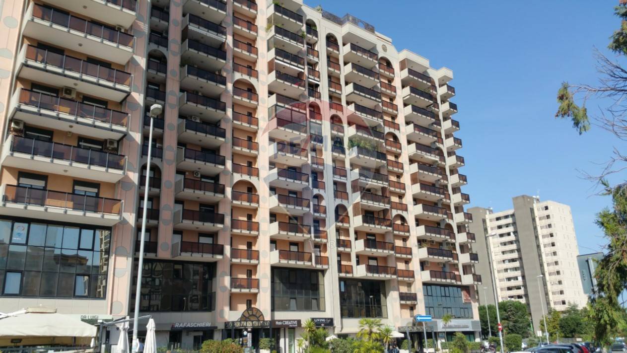 Ufficio - Loc.Com. BARI vendita  Poggiofranco  RE/MAX Acquachiara