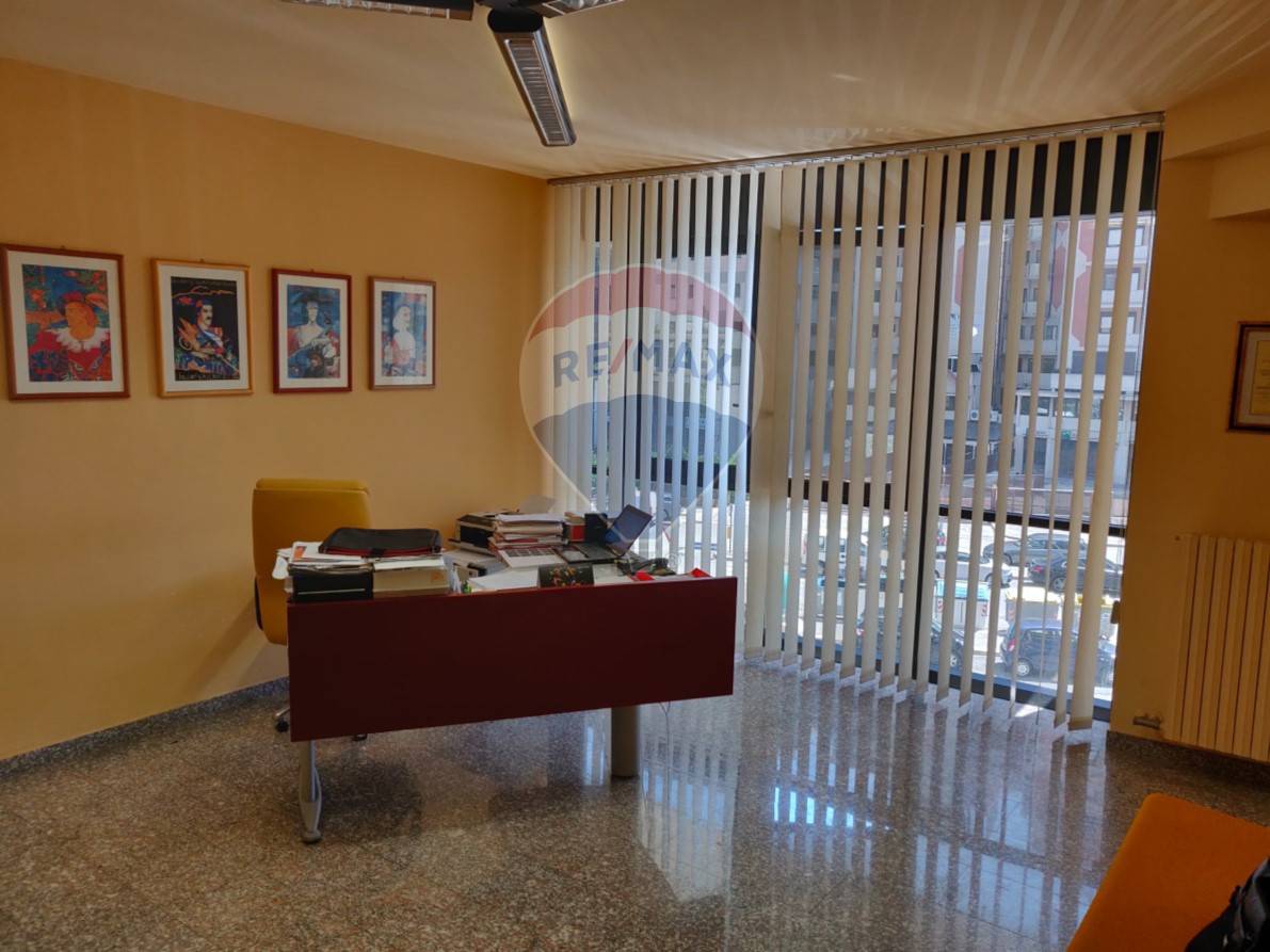 Ufficio - Loc.Com. BARI vendita  Poggiofranco  RE/MAX Acquachiara