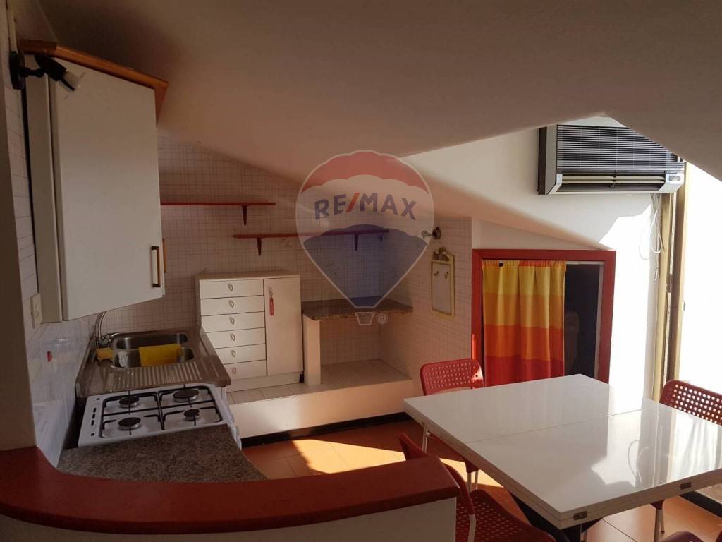 Appartamento ACI CASTELLO vendita    RE/MAX Tecnica