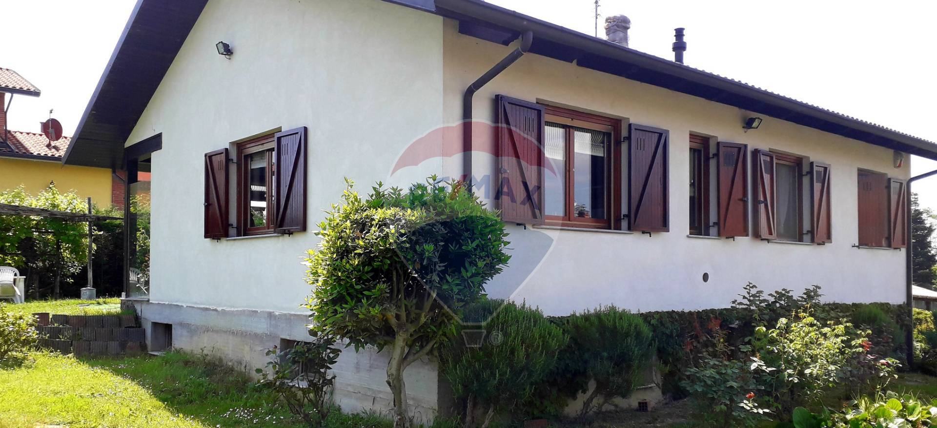 Villa CELLARENGO vendita    RE/MAX Sfera