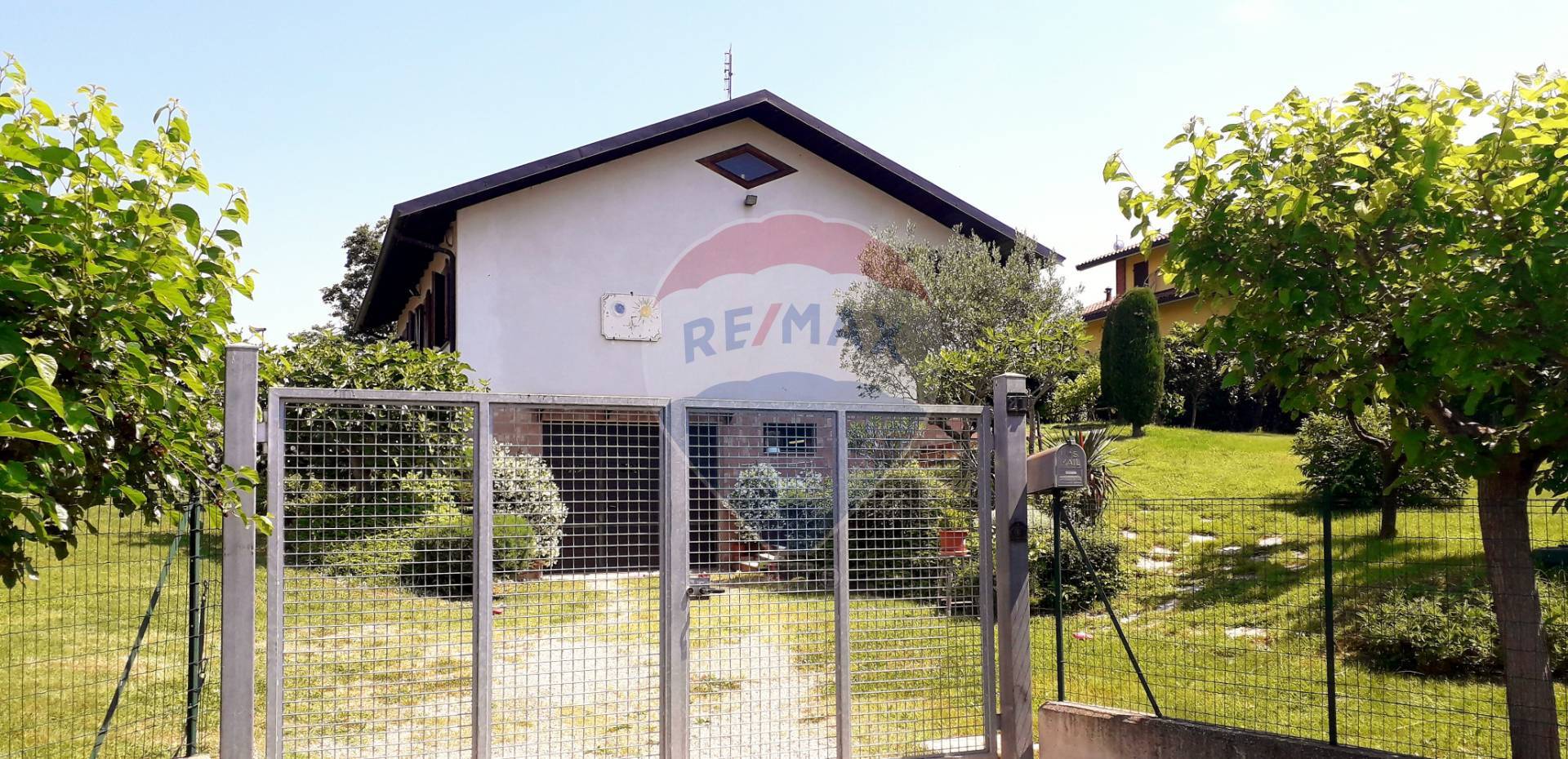 Villa CELLARENGO vendita    RE/MAX Sfera