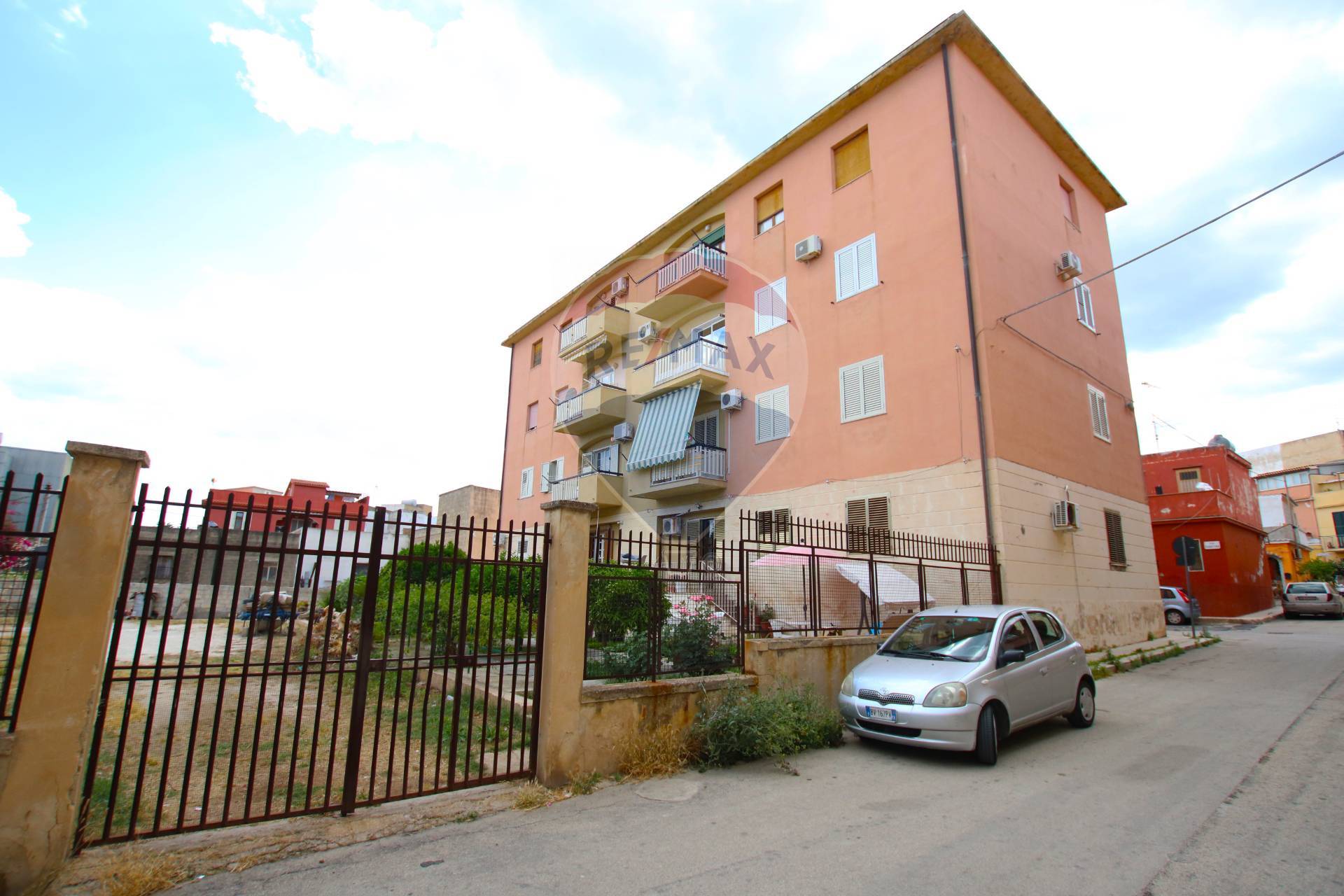  avola vendita quart:  re-max-city-home