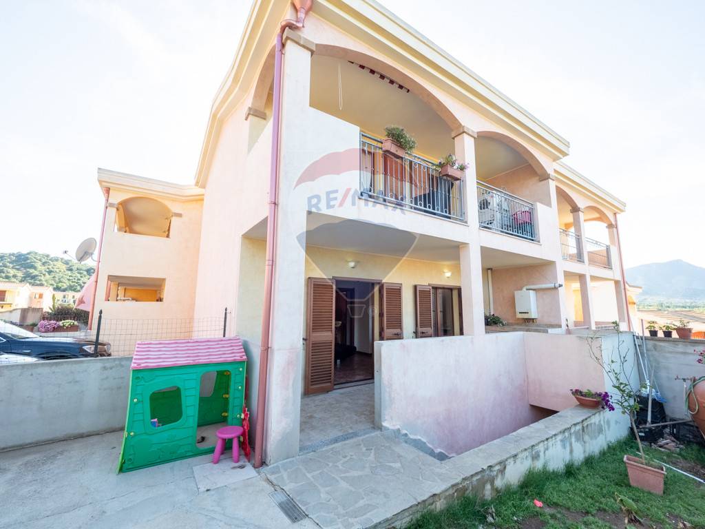  sarroch vendita quart:  re/max incontro